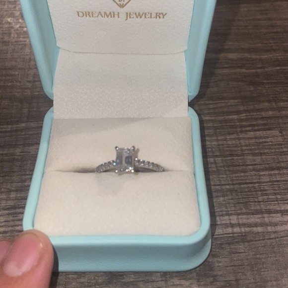 Brand new never worn - Picture 4 of 7